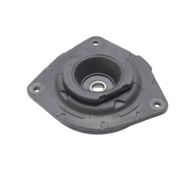 Le moteur est monté sur le moteur de la voiture.