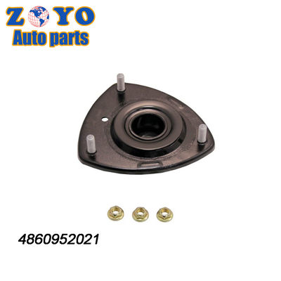 Toyota Yaris 2005 Pièces de suspension avec monture à strut et numéro de référence UGCGSA50396