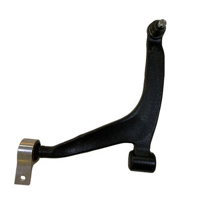 Le bras de commande de la suspension inférieure gauche pour la Citroën Berlingo 96-08