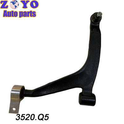 Le bras de commande de la suspension inférieure gauche pour la Citroën Berlingo 96-08