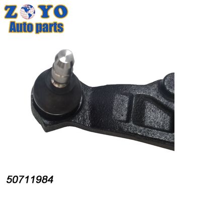 Année 2007-2016 Pièces de remplacement de suspension avant droit bras de commande inférieur pour FIAT 500
