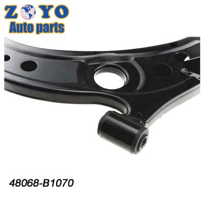 Le bras de commande avant inférieur en acier SPHC pour Toyota Passo 48068-B1070 positionné à l'avant
